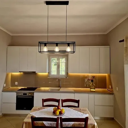 Lila Blue Prázdninový dům Qëparo