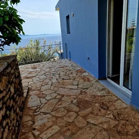 Prázdninový dům Lila Blue Qëparo